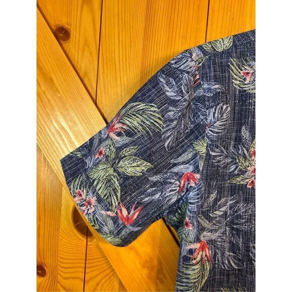Izod Saltwater Shirt Mens Small Blue Tropical Short Sleeves Button Up NWT (0197) - Picture 3 of 7